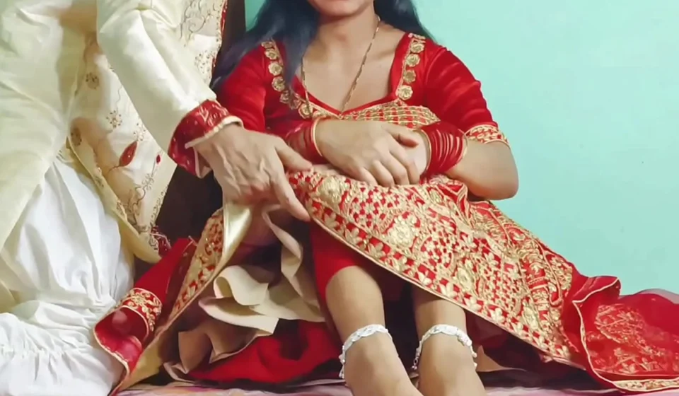 Suhagraat Sex Story - Read Very Interesting Suhagrat Story In Hindi